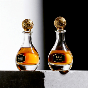 L & M Tùy Chỉnh Hình Dạng Giọt Nước Hoa Thủ Công Chai Nước Hoa 50Ml 100Ml Sang Trọng Chai Nước Hoa Thủy Tinh Với Hộp Bao Bì - Product Image 5