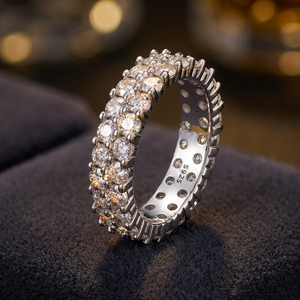 Anillo Unisex de Plata 925 con Moissanita de 5ct, Diseño de Lujo, Acentos Brillantes, Elegante, de Alta Gama, Estilo Bohemio - Product Image 3