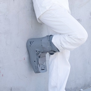 Bota Ortopédica Walker Económica 2026 - Walker Médico CAM Air Gris para Recuperación de Fracturas, Soporte Ligero - Product Image 1