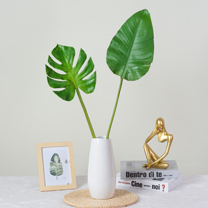 Feuilles artificielles de Monstera, Palmier du Voyageur et Philodendron en PU souple, finition mate, pour arrangement de décoration intérieure, plusieurs pièces - Product Image 1