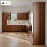 Meuble de cuisine en L sur mesure, portes en bois massif de luxe, design modulaire et rangement coulissant, structure en contreplaqué