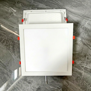 ไฟ LED แผงสี่เหลี่ยม 20W ตัวเรือนพลาสติก ติดตั้งง่าย อายุการใช้งาน 20000 ชม. IP20 AC 100V-265V SMD3535 4100K ป้องกันแสงสะท้อน 1600 ลูเมนส์ - Product Image 1
