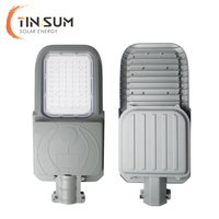Lampadaire solaire LED DC IP65 étanche avec caméra CCTV extérieure, contrôle par application, certifié RoHS, silicium monocristallin pour routes