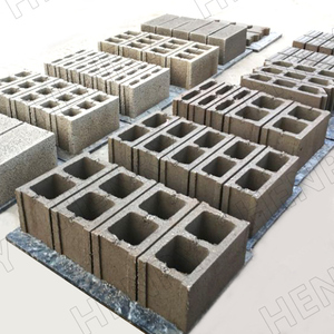 QT4-24 Forte vibration grande capacité béton creux et solide et pavé et machine à trottoir pour les promoteurs immobiliers - Product Image 3