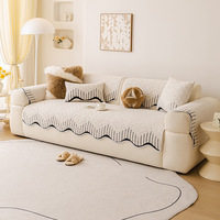 Coussin de canapé en peluche épaissi au design esthétique crème - Housse moderne de luxe haut de gamme, antidérapante, chaude et lavable pour l'hiver