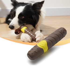 2025 yeni varış sert dayanıklı köpek çiğnemek oyuncak topu oyuncak tarzı büyük agresif checheiçin yeni Squeaky kauçuk ve naylon Pet oyuncak - Product Image 1