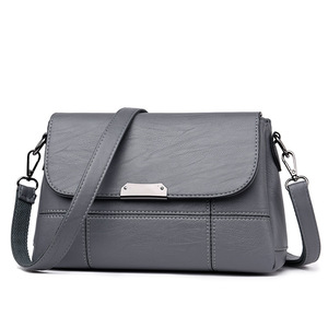 Le PU de haute qualité offre une durabilité exceptionnelle. Conçues par des designers, ces chaussures conviennent à sublimer les tenues de tous les jours ou les tenues de soirée. - Product Image 1