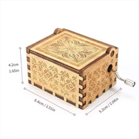 Boîte à musique en bois naturel gravée au laser, design personnalisable, mouvement à manivelle, cadeau d'entreprise, thème cinéma, anniversaire