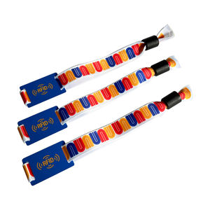 Pulsera de sublimación RFID de plástico NFC con estampado de poliéster de diseño personalizado con etiqueta RFID de PVC duro para deporte de baloncesto - Product Image 6