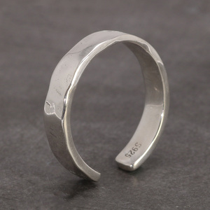 Anillos de plata de ley para hombre y mujer, joyería ajustable minimalista con diseño de martillo de mano brillante, S925 - Product Image 1