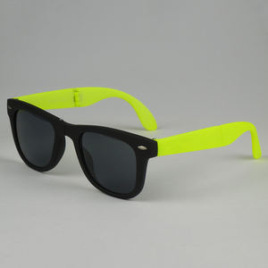 Gafas de Sol de espejo de diseñador al por mayor MARCO DE PC plegable protección UV400 certificado CE negro fluorescente verde amarillo púrpura - Product Image 1