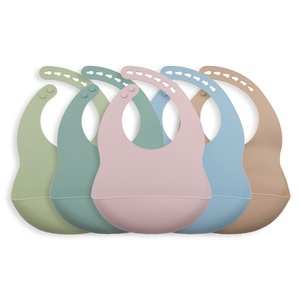 Ensemble de bavoirs en silicone pour bébé, imperméables, faciles à nettoyer, pour tout-petits, vaisselle pour repas, logo personnalisé, vente en gros - Product Image 2