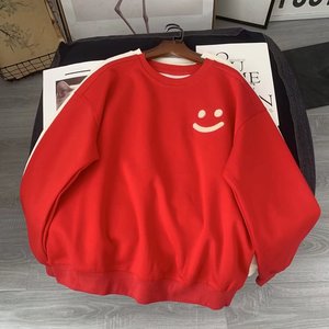 เสื้อฮู้ดผู้ชายแบบขายส่ง OEM ทรงโอเวอร์ไซส์ แต่งแพทช์เชนิลล์ ดีไซน์เรียบง่าย ย้อมสีพื้น ถักแบบคอกลม น้ำหนัก 350 กรัม สำหรับฤดูหนาว - Product Image 3
