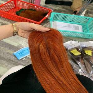 ต่อผมแท้แบบยูนีค รีเวิร์ส ออมเบร เนื้อผมตรง สีธรรมชาติ # ผมต่อแบบเวฟท์สีส้มทองแดง 350 เส้น แบบบ็อบ - Product Image 6