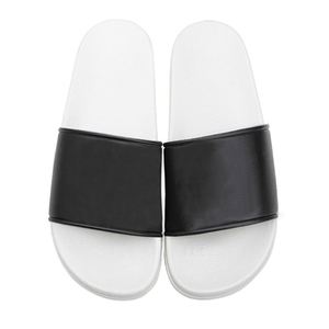 Sandales et claquettes unisexes en PVC noir uni pour hommes, avec impression personnalisée de logo et motif - Product Image 3