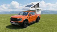 Camper RV à glissière escamotable pour pick-up, coque de camping-car à toit relevable 3 couchages avec douche, toilettes, cuisine, réfrigérateur, panneaux solaires