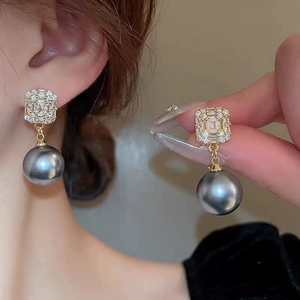 Boucles d'oreilles pendantes carrées tendance avec perles rondes et strass, <span class=keywords><strong>bijoux</strong></span> de mariée <span class=keywords><strong>pour</strong></span> <span class=keywords><strong>femme</strong></span>, idéales <span class=keywords><strong>pour</strong></span> les fêtes et mariages - Product Image 5