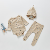 Ensemble de barboteuse pour bébé Angou, version coréenne, nouveau printemps et automne, barboteuse imprimée, pantalon à pieds, chapeau, ensemble trois pièces
