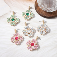 Kalung Bohemian Trendi Berhiaskan Kristal Rhinestone dan Manik-manik Berbentuk Bunga Semanggi Berdaun Empat Warna-warni, Mutiara Imitasi Elegan untuk Pesta