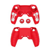 Étui de protection pour manette en silicone antidérapant, respectueux de la peau, tricolore, avec deux capuchons de joystick à motifs multiples pour PS5 DualSense