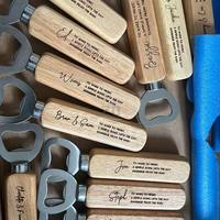 Ouvre-bouteille personnalisé en acier inoxydable avec manche en bois Ouvre-bière en bois Ouvre-bouteille de vin de cidre pour la maison, bar, restaurant