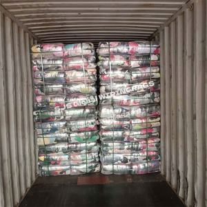 Trapos de Algodón 100% Suaves y Eficientes para Limpieza Industrial, Retención de Líquidos, Colores Variados - Product Image 1