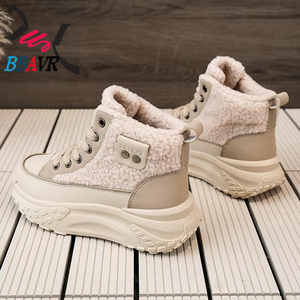 Nouvelles Chaussures Décontractées Montantes Hiver 2025 K6701 en Polaire d'Agneau, à Enfiler, Semelle Plate Polyvalente, Épaisse et Chaude, pour Étudiants - Product Image 6
