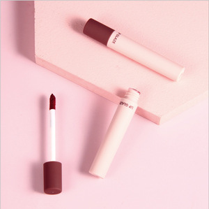 Conjunto de combinación de moda de cuatro tubos pequeños Estilo de cigarrillo Lápiz labial Lip Glaze Eyeliner Mascara - Product Image 5