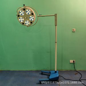Lámpara Quirúrgica LED de Cinco Orificios WYD 362, Iluminación Quirúrgica Regulable Sin Sombras para Exámenes y Cirugía - Product Image 3