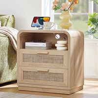 Şarj İstasyonlu ve Çıkarılabilir Tabanlı Boho Rattan Komodin, Yatak Odası için Sağlam Saplı 23,6 inç Kavisli 2 Çekmeceli Komodin