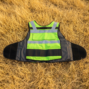 Gilet de sécurité réfléchissant vert avec poches et fermeture éclair sur le devant, uniforme de travail pour hommes, toutes saisons, usage de garde, en polyester - Product Image 5