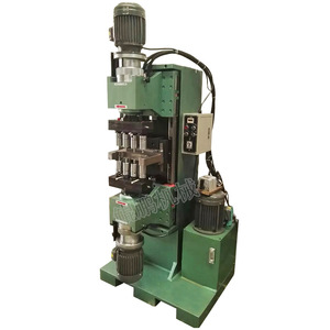 Riveteuse rotative à rails radiaux hydrauliques à têtes multiples pour rivets solides <span class=keywords><strong>de</strong></span> ciseaux, pinces et lames <span class=keywords><strong>de</strong></span> presse-agrumes - Product Image 2