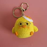 Adorable porte-clés pendentif poussin en tricot et crochet fait main, objets décoratifs en tricot et crochet