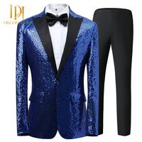 La veste à paillettes dorées pour hommes est un costume de témoin de mariage pour le studio de l'hôte