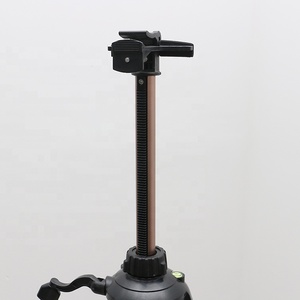 Pieghevole Regolabile Portatile Treppiede <span class=keywords><strong>In</strong></span> Metallo Campo di <span class=keywords><strong>Ferro</strong></span> Display Arte <span class=keywords><strong>In</strong></span> Alluminio Stand Cavalletto con il Sacchetto per la Tavola - Product Image 3