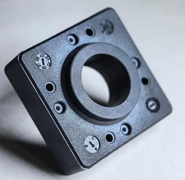 High-Quality Custom Durable Precision Injection Molded Camera Mounting Bracket for Vehicle Sensors