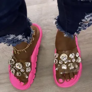 두꺼운 단독 핫 핑크 오렌지 옐로우 네온 도매 여성 새로운 신발 2022 패션 다이아몬드 클리어 PVC 플러스 사이즈 여름 샌들 슬리퍼