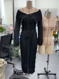 Nuovi Arrivi: Vestiti Lunghi Sexy con Stampa Ondulata Autunno 2024 Abbigliamento Donna Fashion Elegante Tinta Unita <span class=keywords><strong>Spalle</strong></span> <span class=keywords><strong>Scoperte</strong></span> Manica Lunga Abito Maxi da Donna - Product Image 2