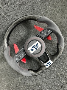 Volante in Fibra di Carbonio e Pelle per <span class=keywords><strong>Audi</strong></span> R8, TT Mk2, Mk3, B8, RS, TTS, TTRS, RS3, RS6, RS4, RS5, RS7, A3, D3, A4, A5, A6, C6, A7, A8, <span class=keywords><strong>A1</strong></span>, Q3, Q5, Q7 - Product Image 2