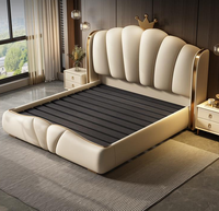 Lit en bois massif de luxe moderne, design simple et nouveau pour chambre principale