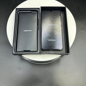 Fnban ขายส่งโทรศัพท์มือสองแท้ <span class=keywords><strong>Samsung</strong></span> <span class=keywords><strong>Galaxy</strong></span> <span class=keywords><strong>S22</strong></span> 5G สมาร์ทโฟน LTE ปลดล็อค โทรศัพท์มือถือ <span class=keywords><strong>S22</strong></span> Plus - Product Image 1