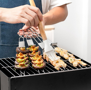 Brochetas Largas y Planas <span class=keywords><strong>de</strong></span> Acero Inoxidable Reutilizables para Kebab, Barbacoa y Ahumadores - Duraderas, Ecológicas, Fáciles <span class=keywords><strong>de</strong></span> Limpiar y Personalizables - Product Image 5