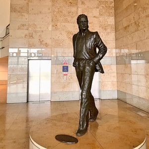 Statua in bronzo all'aperto John Lennon giardino parco decorativo - Product Image 3