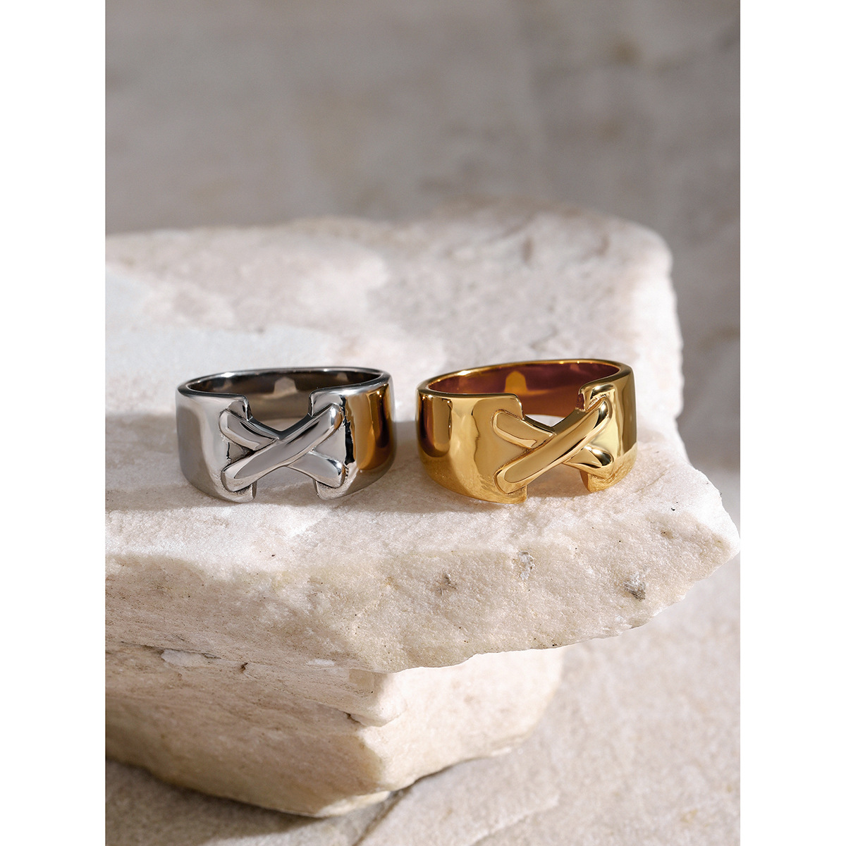 Stylish Jewelry X Letter Shape 10 Mm Band Ring Gold Couple