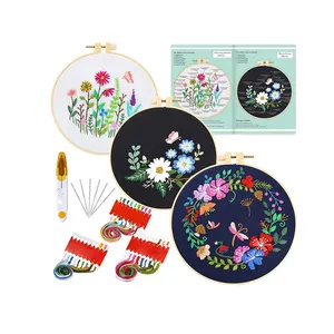 DIYクロスステッチキットには、初心者向けの花柄の3つの刺Embroidery布が含まれています子供向けのDIY刺Embroideryクラフトキット