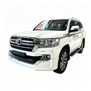 Toyota Land Cruiser 2019 Usado, 5.7L V8 3UR-FE 8AT, Tracción 4x4 Permanente, VXR, Especificaciones GCC, SUV de 7 Asientos, Bajo Kilometraje, Sin Accidentes - Product Image 1
