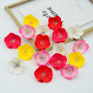 Flores de ciruelo simuladas de Dongchen Crafts, mini cabezas de flores de seda para decoraciones de boda DIY, decoración del hogar, coronas y pulseras. - Product Image 1