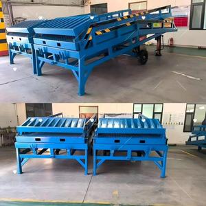 Rampa plegable dividida Rampa <span class=keywords><strong>de</strong></span> muelle móvil <span class=keywords><strong>de</strong></span> almacén <span class=keywords><strong>para</strong></span> una transferencia <span class=keywords><strong>de</strong></span> <span class=keywords><strong>carga</strong></span> segura y fácil - Product Image 2