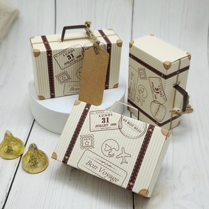 Mini valise en forme de boîte d'emballage de chocolat de bonbons boîtes de <span class=keywords><strong>boulangerie</strong></span> cadeau avec <span class=keywords><strong>ficelle</strong></span> et étiquette - Product Image 1