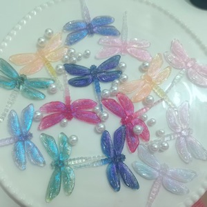 Nouvelle <span class=keywords><strong>carte</strong></span> lumineuse Firefly <span class=keywords><strong>Libellule</strong></span> 46x49mm en plastique/résine, faite à la main avec colle coulante, accessoires DIY pour barrettes et coques de téléphone, Yiwu - Product Image 1